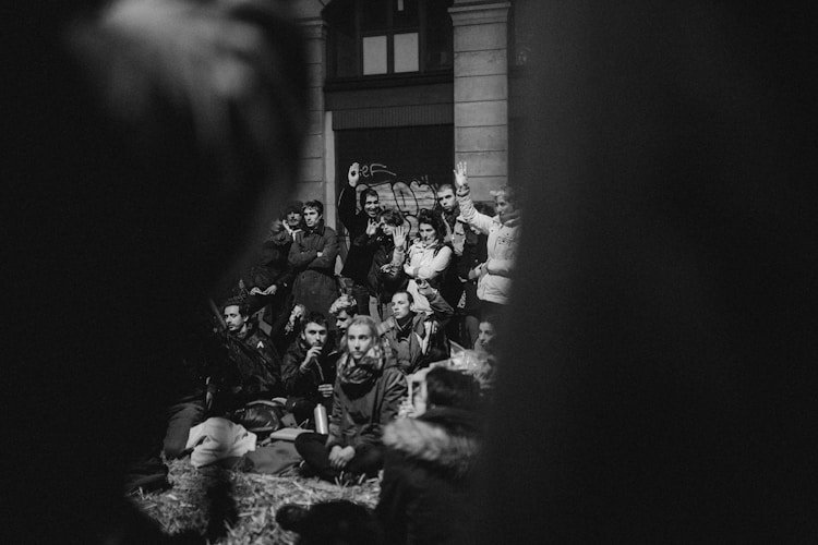黑料官网 · 作品口碑样例:一场长镜头的余韵配图(展示素材)